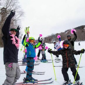 Slide into ski season with a plan – check out New Hampshire’s college savings plan and start saving for your child’s future, today. Link in Bio. #ad #collegesavings #collegesavingsplan #financialliteracy #savingmoney #kidsandmoney #education #collegefund #SkiNH #SkiNewHampshire 📸 @waterville_valley