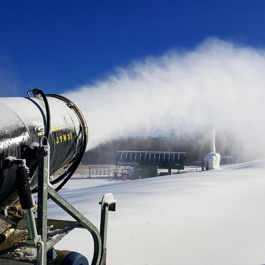 Gunstock large snow gun