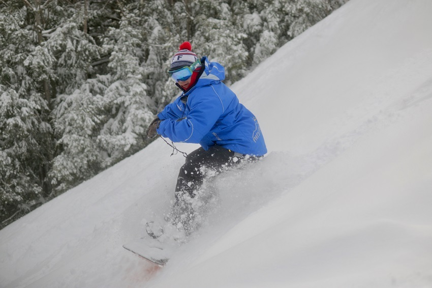 Snowboarder blue jacket Pats Peak