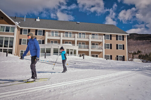 Cross Country Skiers at Glen House