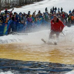 Who's ready for the @raggedmtn POND SKIM this Saturday???
Registration is from 9:00am - 10:30am next to the fireplace in Stone Hearth. It's free to enter (must have a valid lift ticket or season pass). Event starts at 11:00am and will run until 1:00pm. 
#RaggedMtn #PondSkim