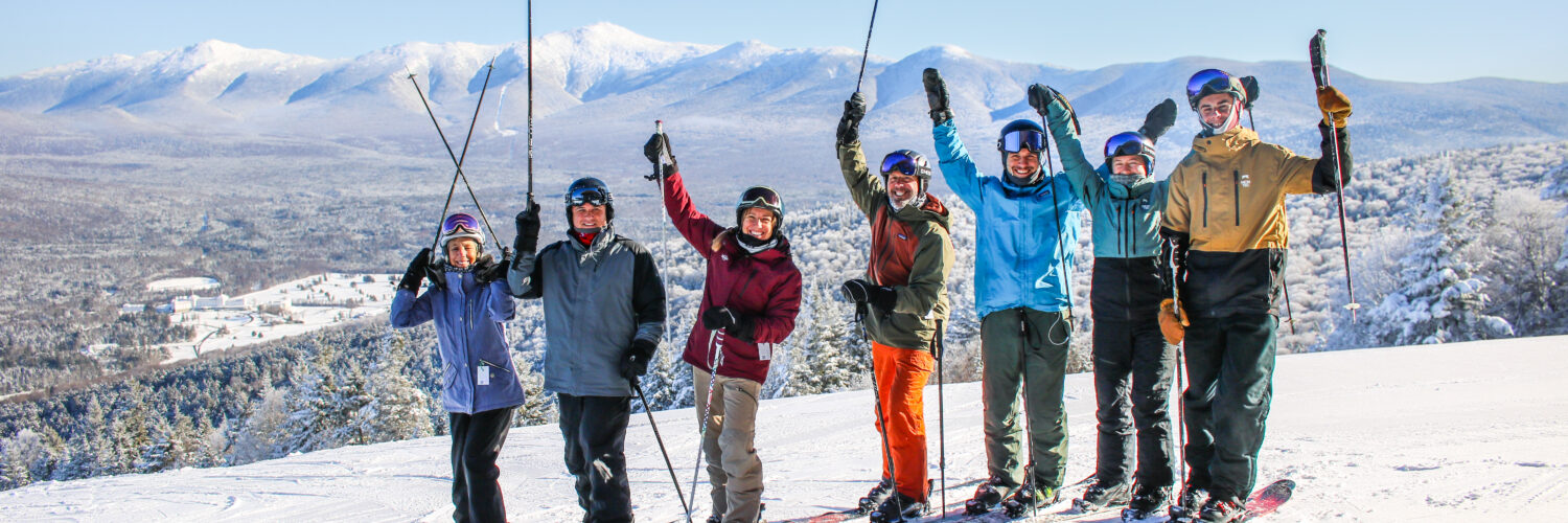 25 Friends Skiing BW