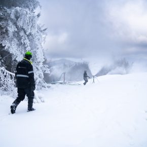 2025 11 18 Snowmaking Attitash Peak Upper Saco C1 16 9 AT Emmie Mender