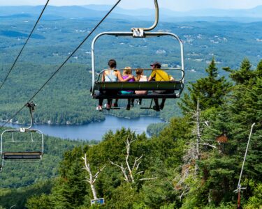 Resize Chairlift rides at Mount Sunapee